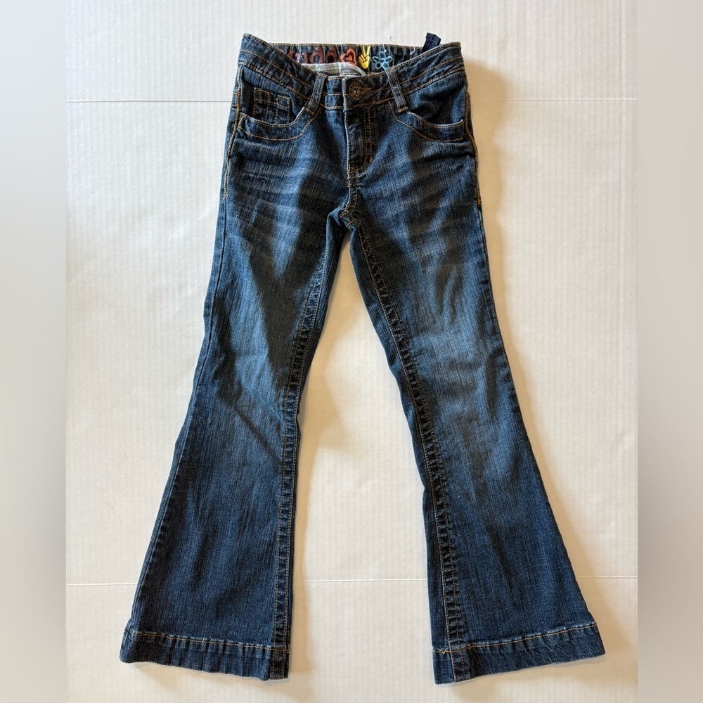 Mudd bootcut flare leg rhinestone bling heart peace sign pockets jeans size 8